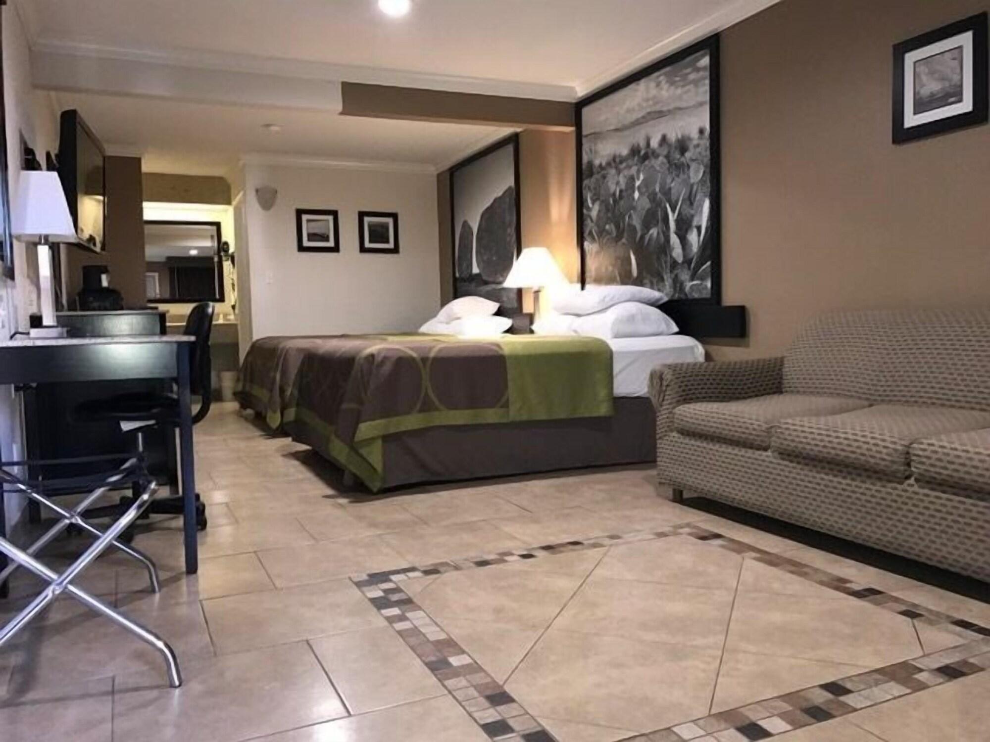 Super 8 By Wyndham Mcallen-Downtown-Airport-La Plaza Mall Motel Esterno foto