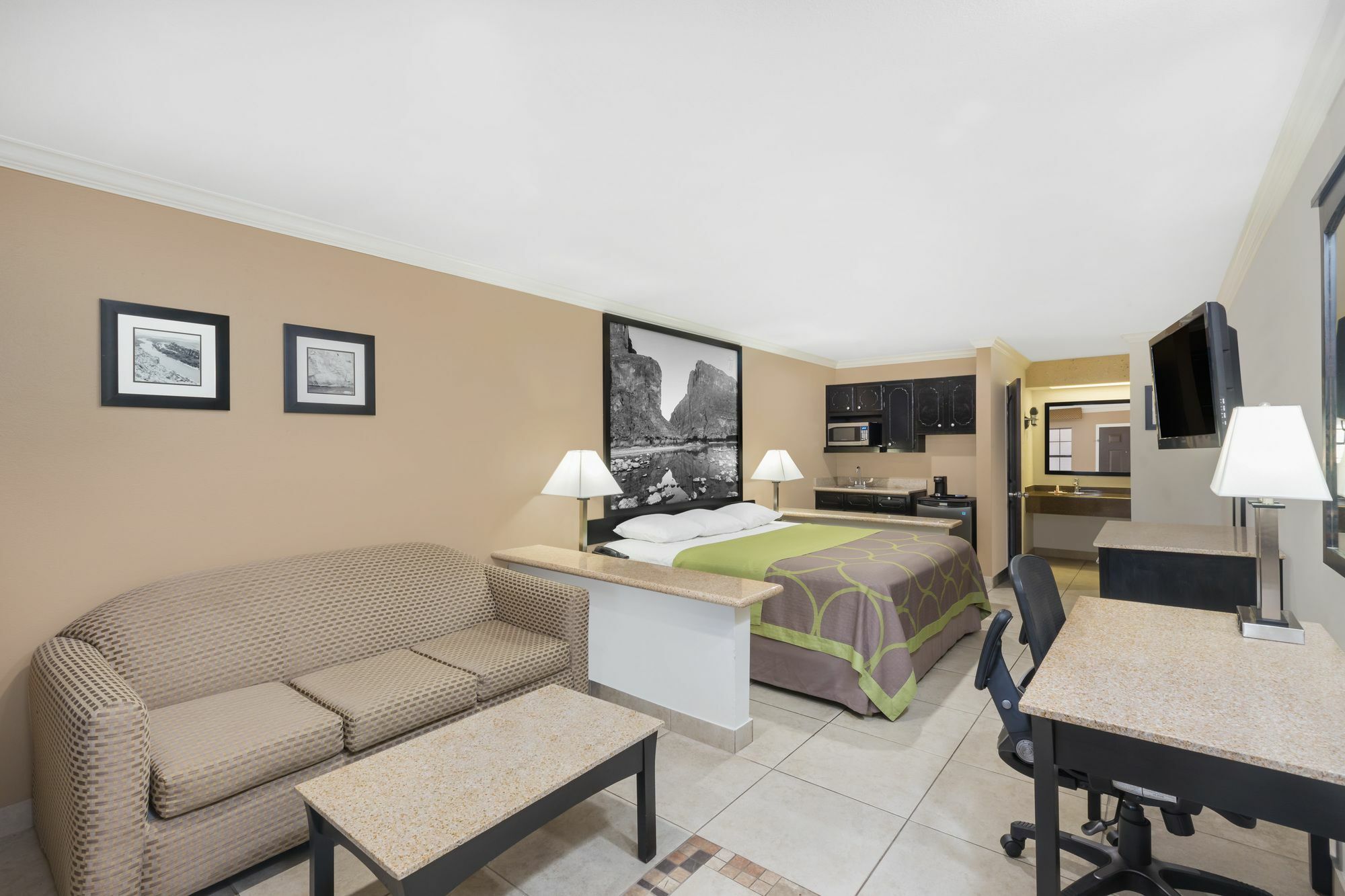 Super 8 By Wyndham Mcallen-Downtown-Airport-La Plaza Mall Motel Esterno foto